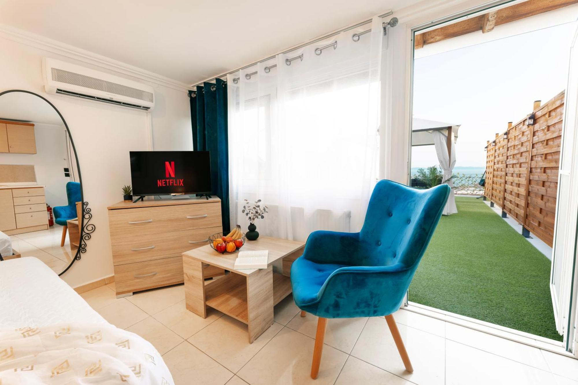 נאוס מרמרס Pantheon Apartment מראה חיצוני תמונה