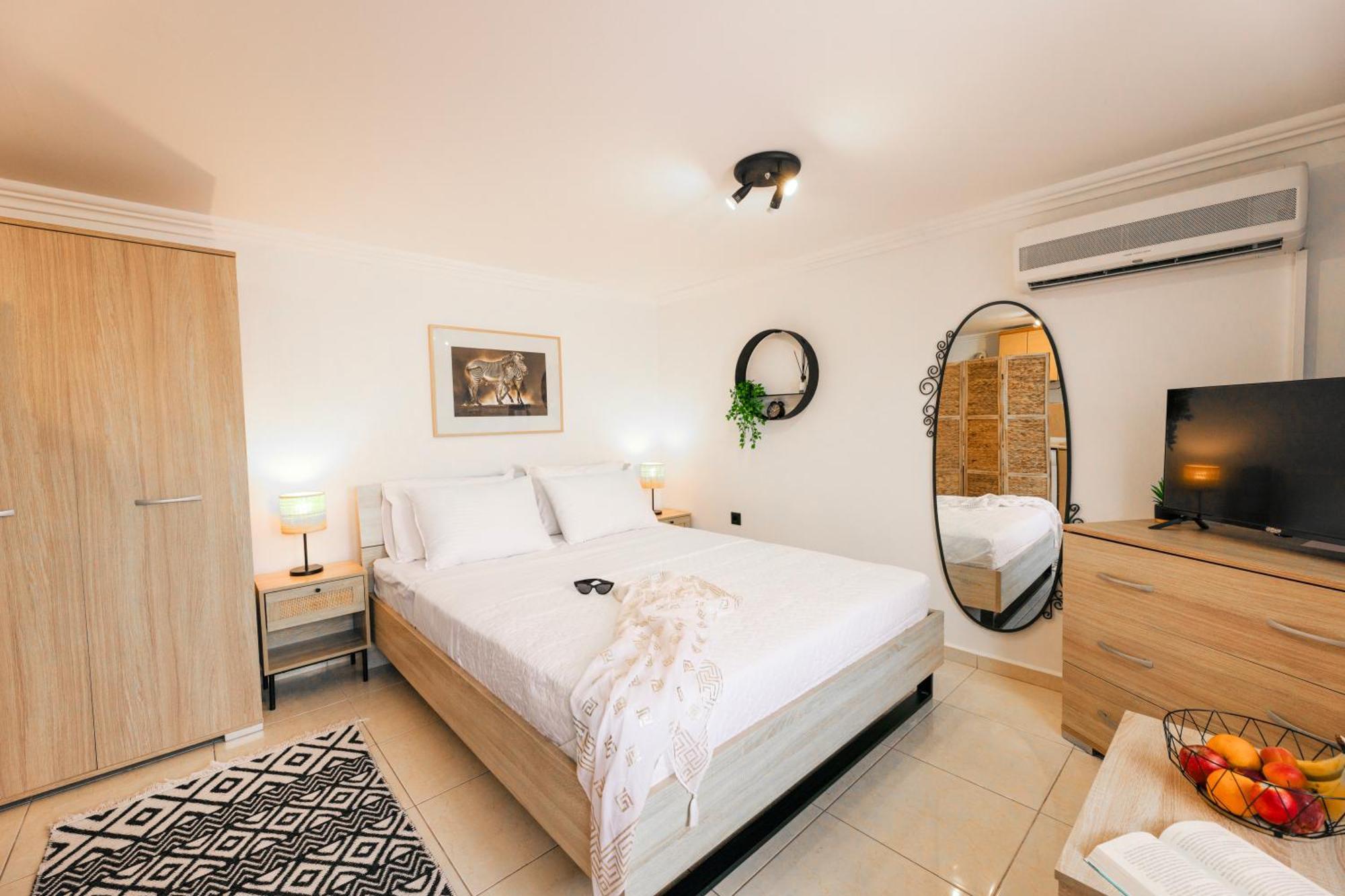 נאוס מרמרס Pantheon Apartment מראה חיצוני תמונה